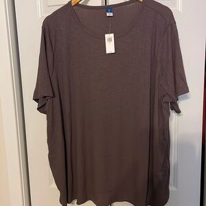 Women’s plum t-shirt textured